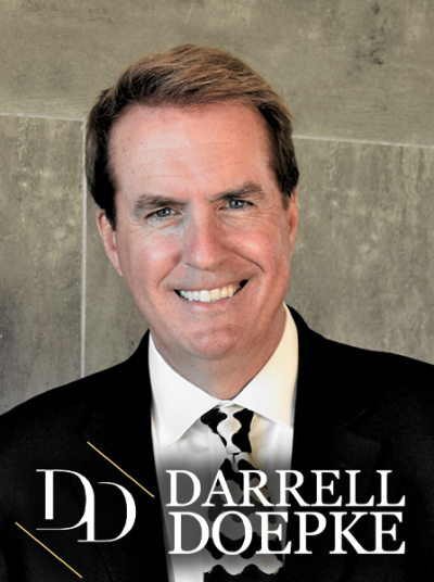 Headshot with Logo Darrell Dopeke headshot with logo