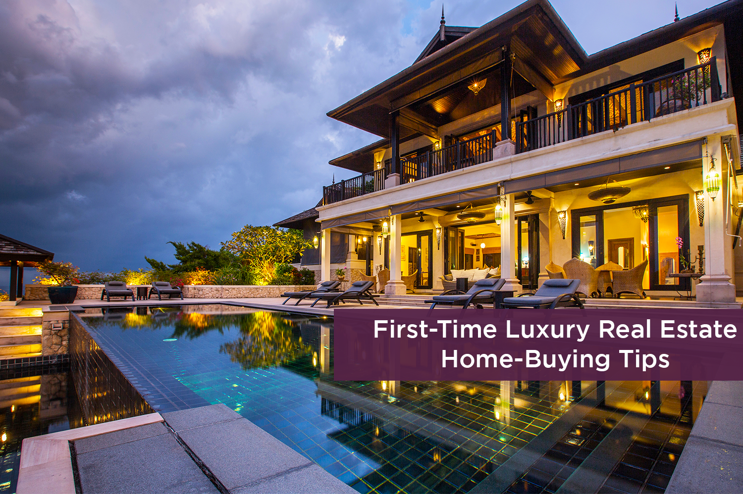 blog post_First-Time Luxury Real Estate Home-Buying Tips Backyard of a luxury real estate listing with a pool.
